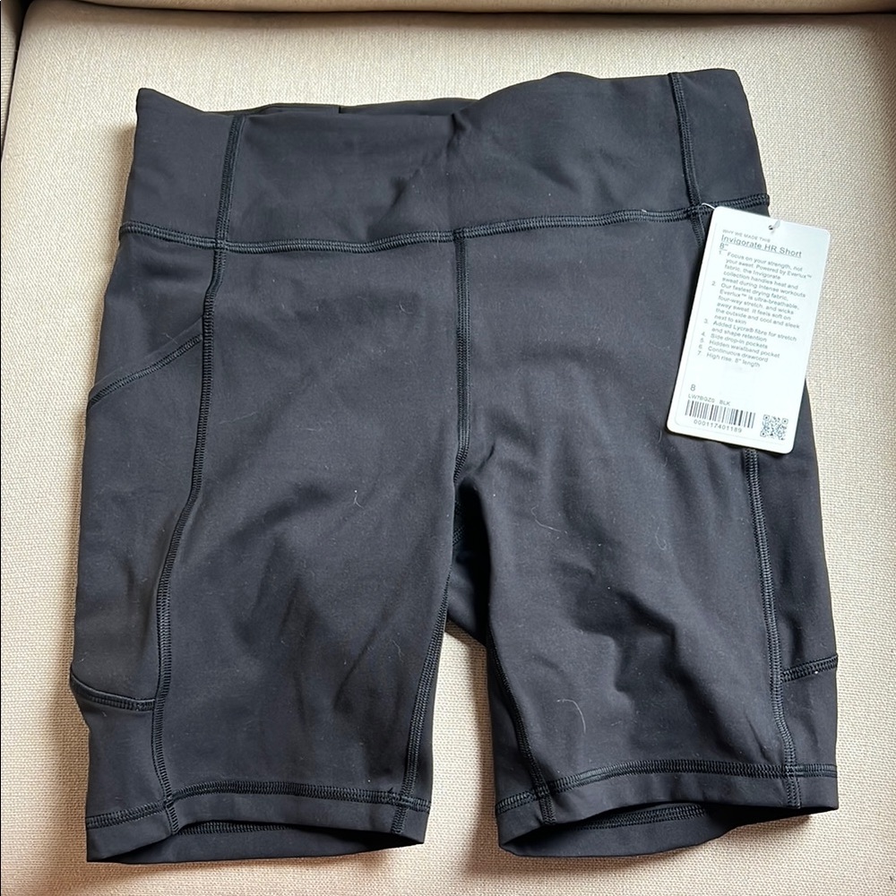 Black Bike Shorts with Stretchy Fabric and Mid-Thigh Length